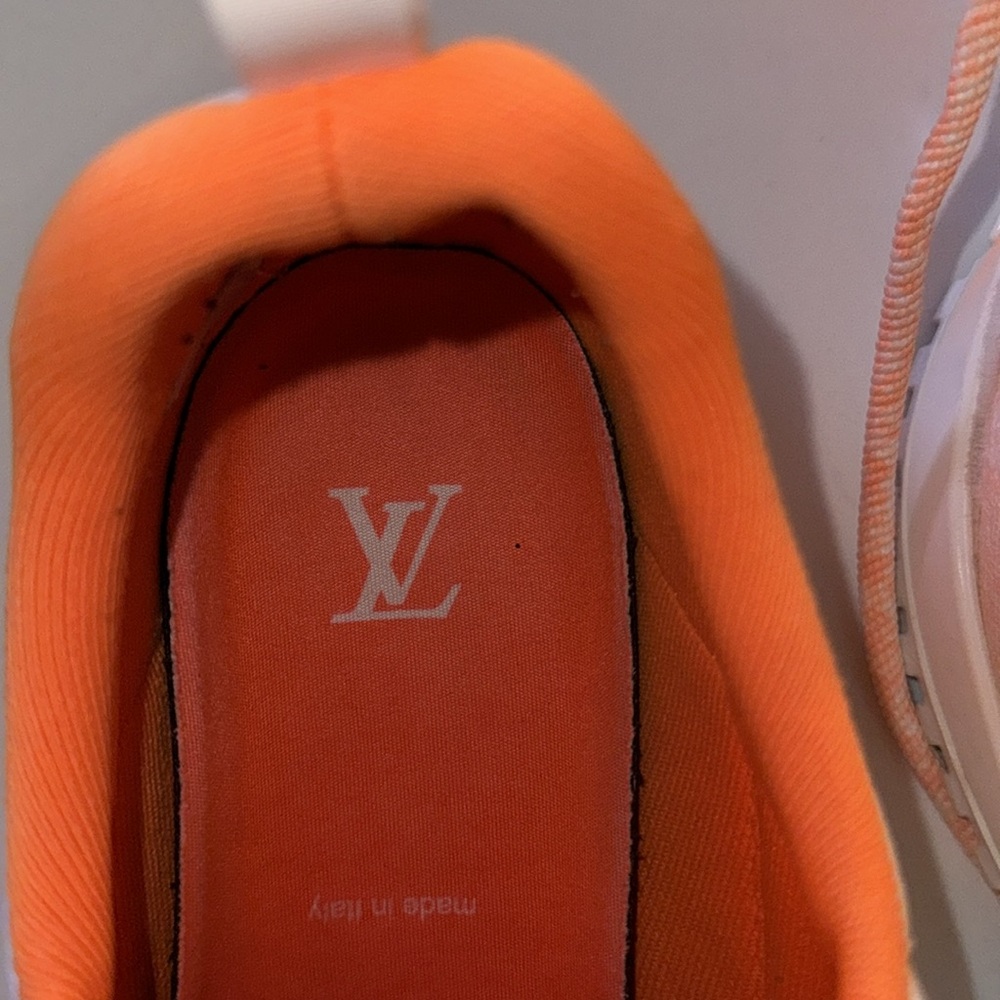 Pre-owned  Authentic Men's Louis Vuitton V.N.R. Sneaker - Picture 8 of 14